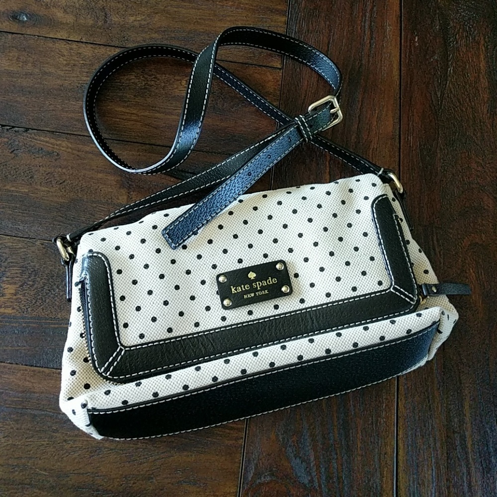 SOLD!!! -- ♠️ Kate Spade ♠️ Cross-Body Purse